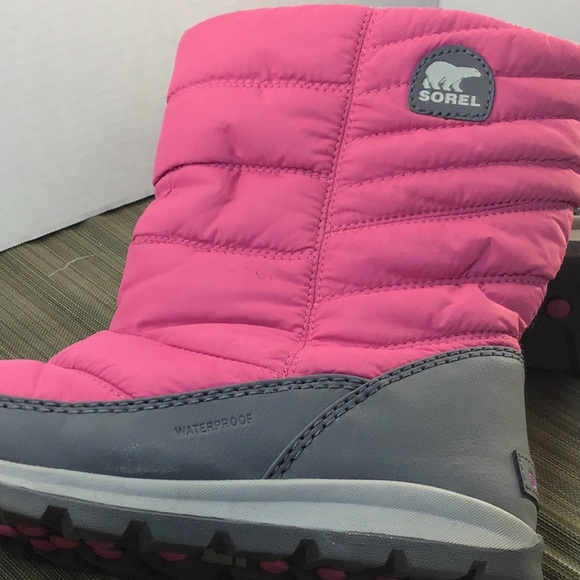 Sorel waterproof boots pink and gray size 6. Nice - Picture 6 of 6